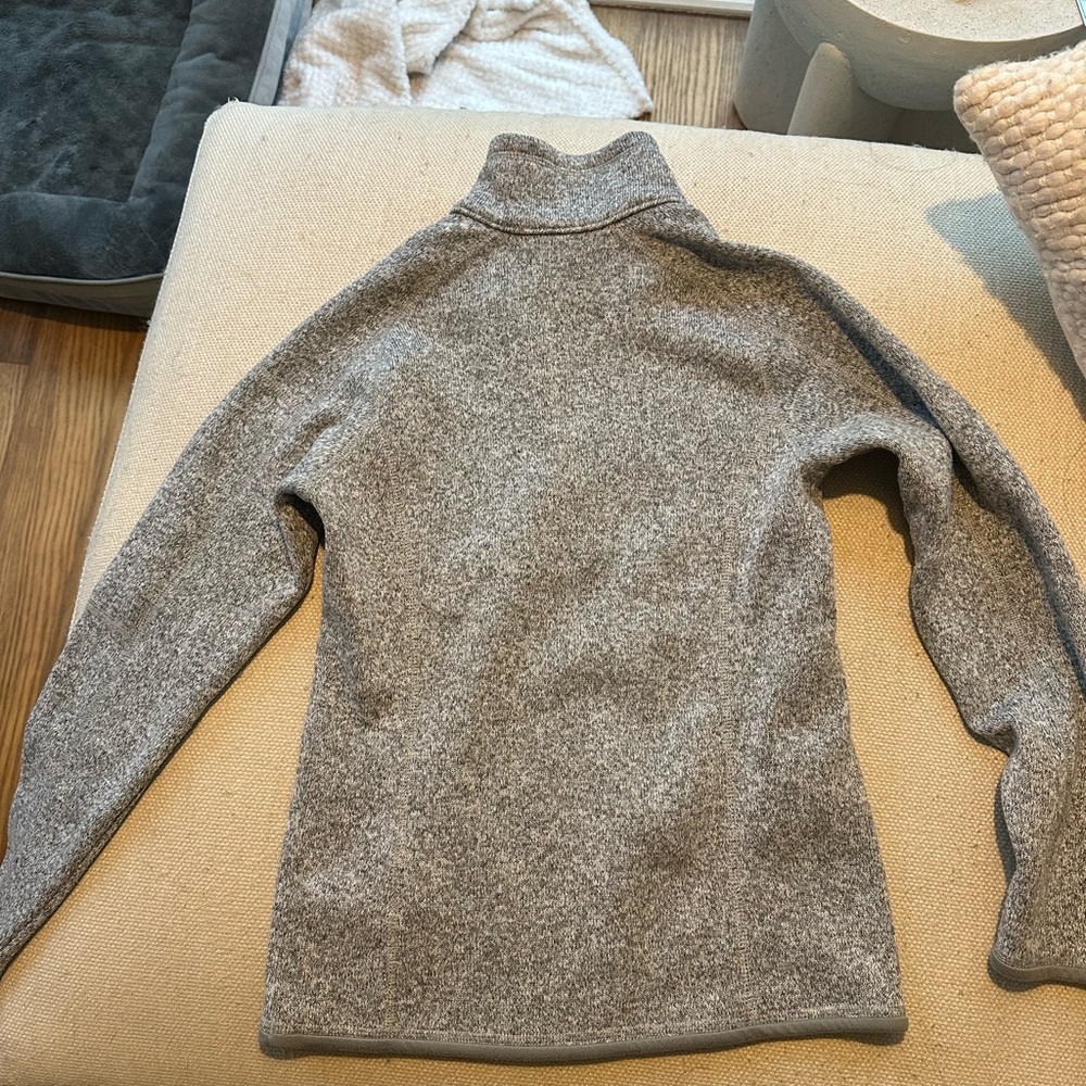 Patagonia women’s Gray Quarter-Zip Sweater - Picture 2 of 4